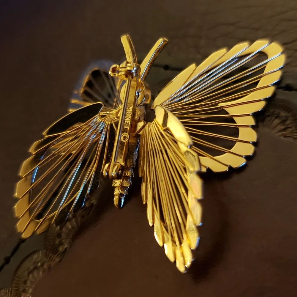 ⭐ VINTAGE | '60s Monet Butterfly Brooch - Spinerette Collection - Picture 11 of 16